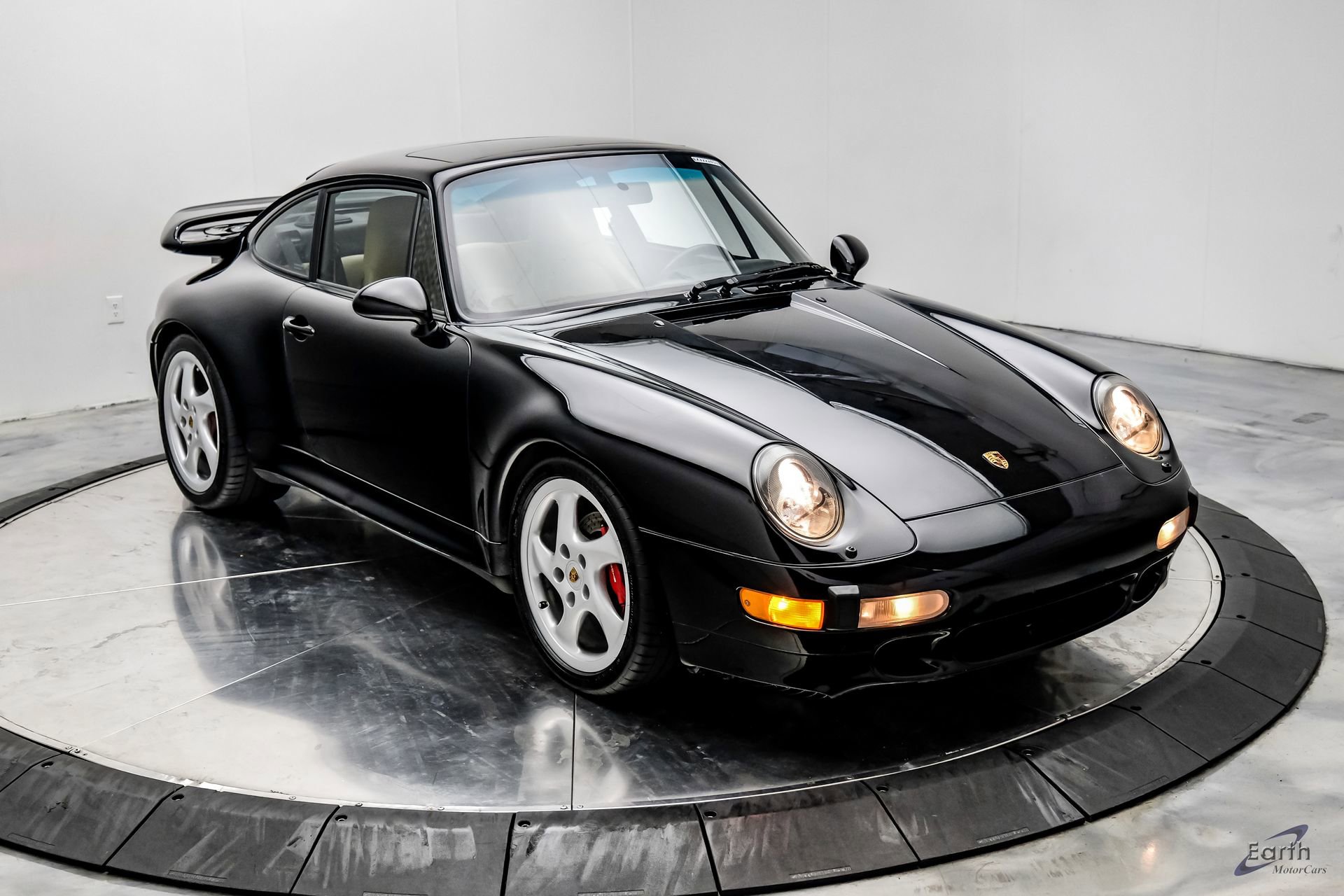 Used 1997 Porsche 911 Carrera S RWD image 31
