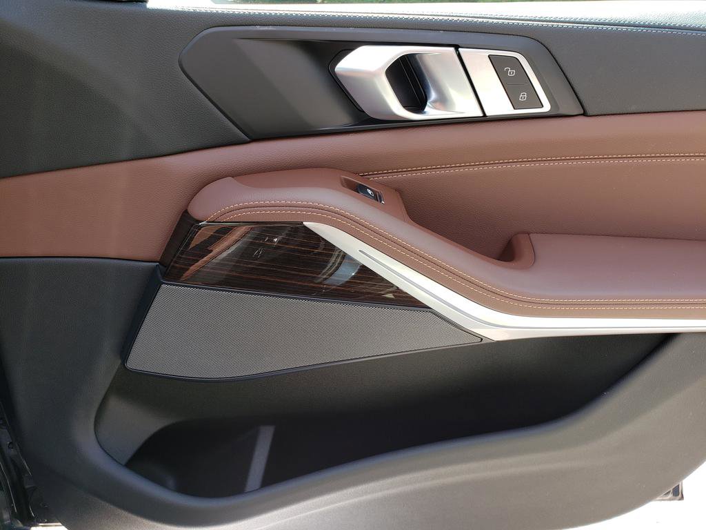 Used 2020 BMW X5 xDrive40i w/ Premium Package image 18