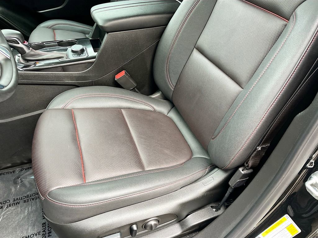 Used 2023 Chevrolet Blazer RS w/ Driver Confidence II Package image 20