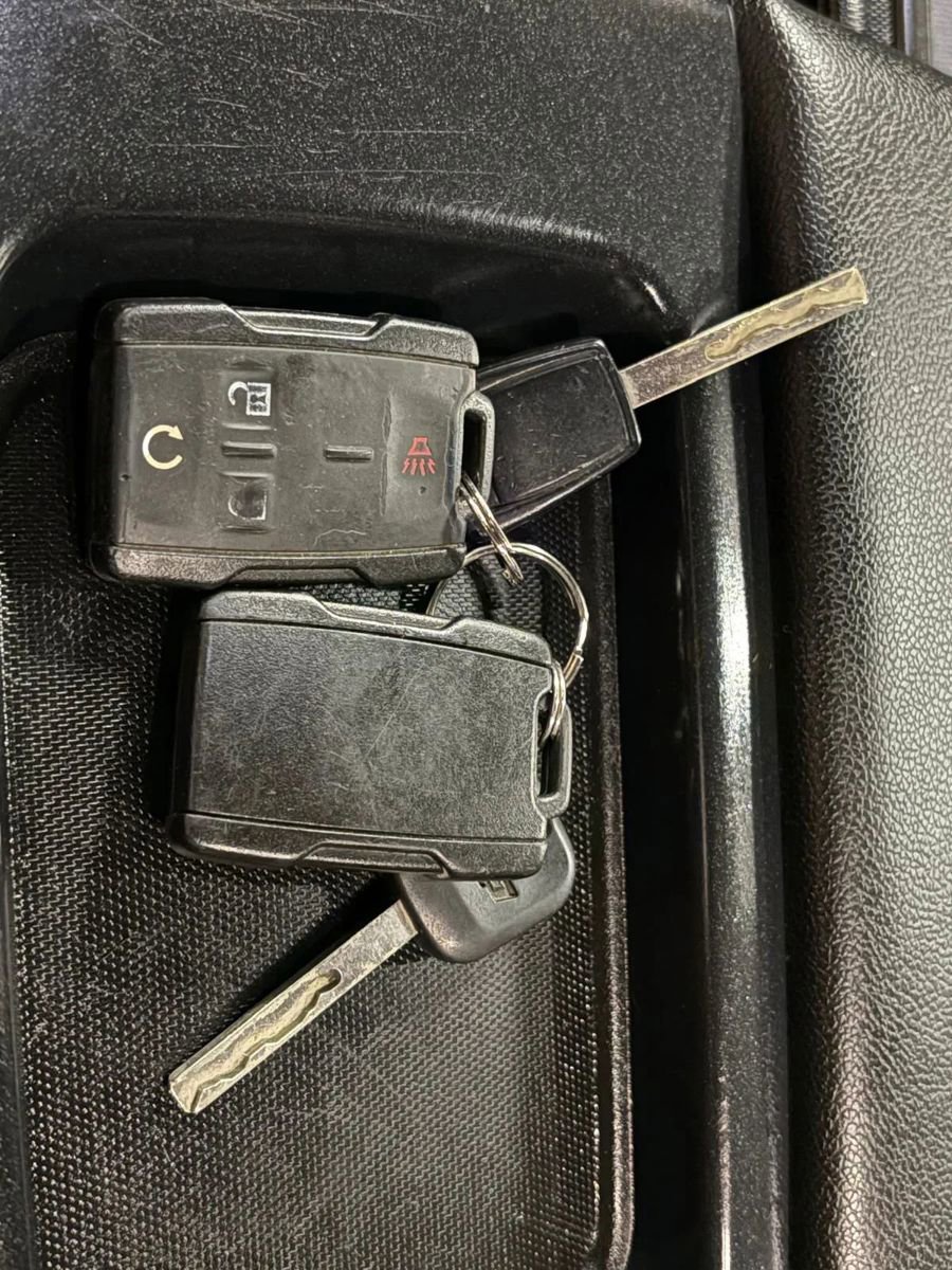 Used 2017 Chevrolet Silverado 1500 LT w/ All Star Edition image 23