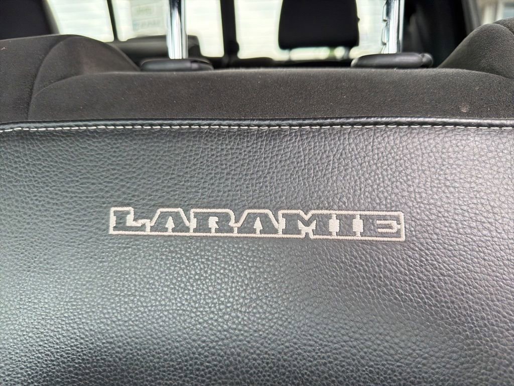 Used 2021 RAM 1500 Laramie w/ Sport Appearance Package AWD/4WD image 14