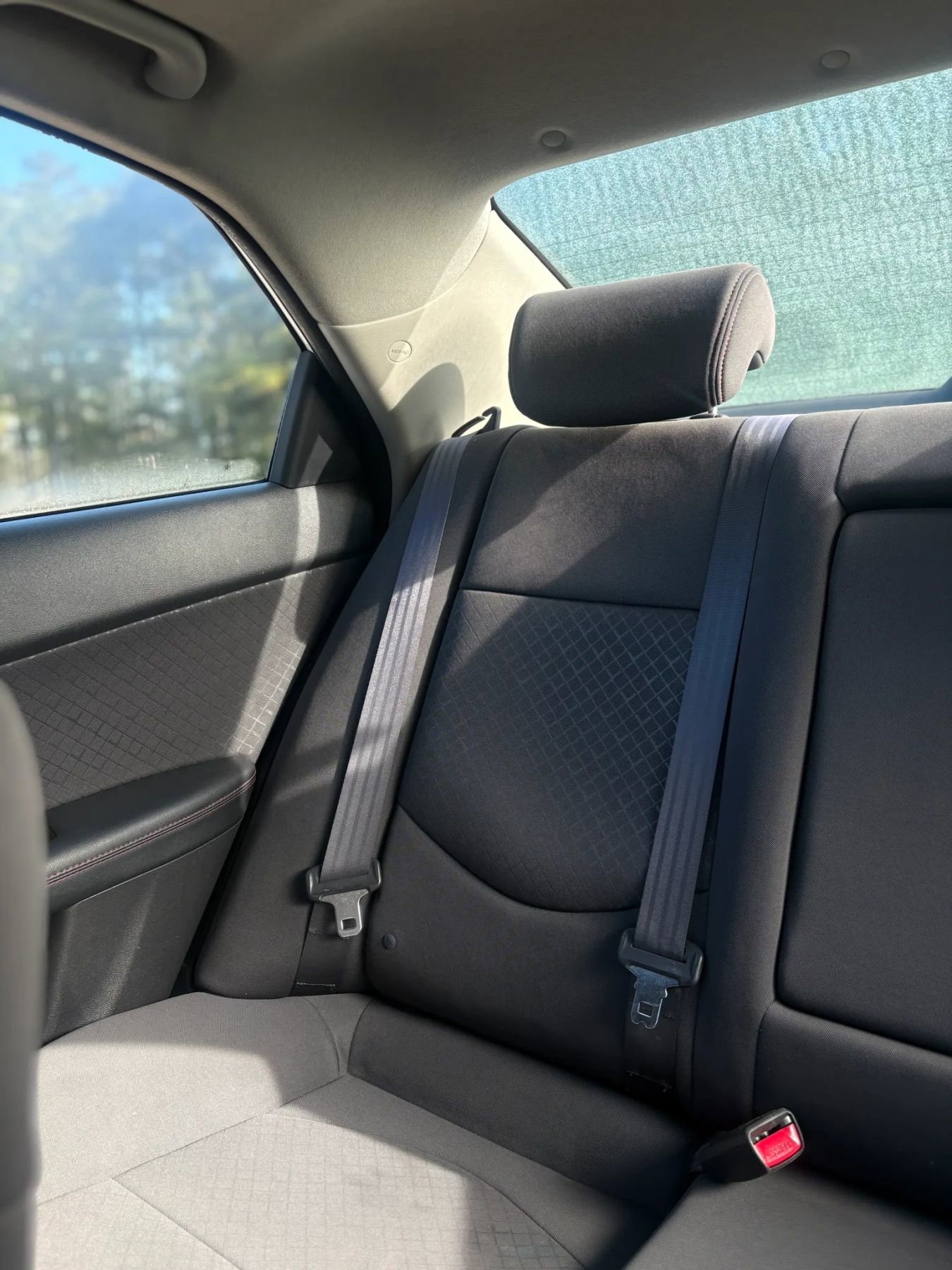 Used 2011 Kia Forte SX image 30