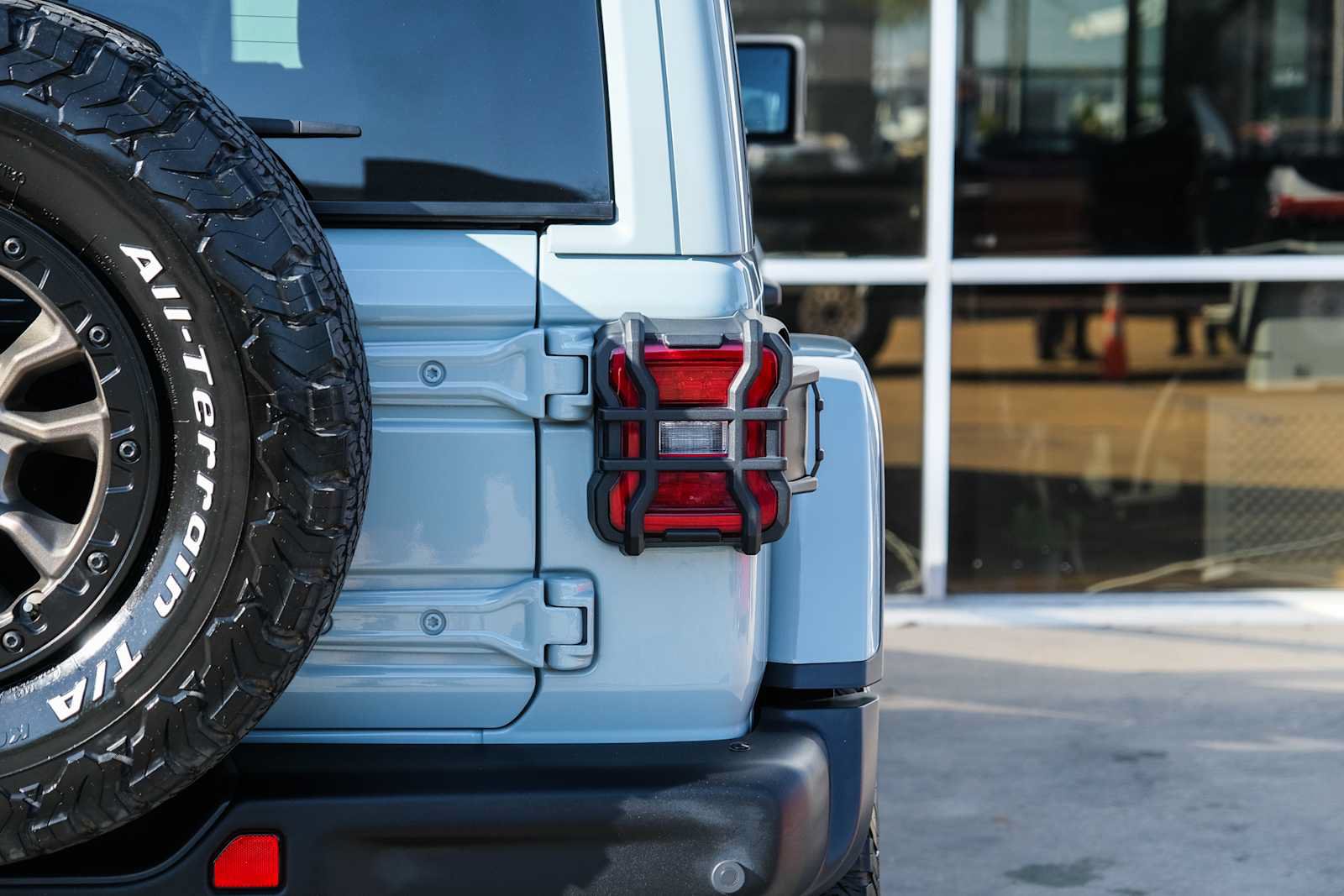 Used 2023 Jeep Wrangler Unlimited Rubicon 392 w/ Trailer Tow Package AWD/4WD image 15
