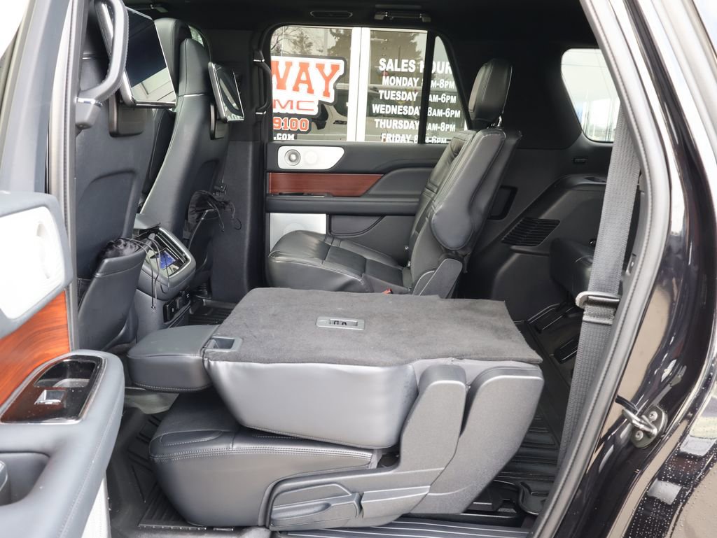 Used 2022 Lincoln Navigator L Reserve image 27