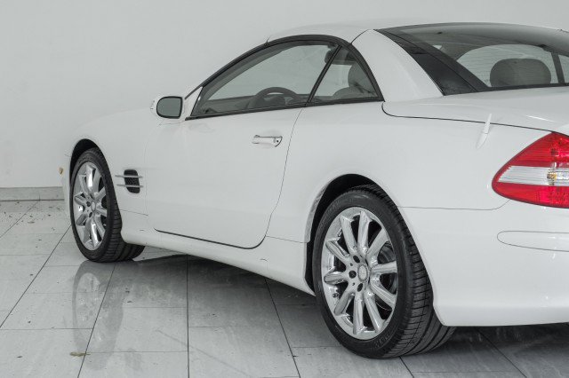 Used 2008 Mercedes-Benz SL 550 image 54