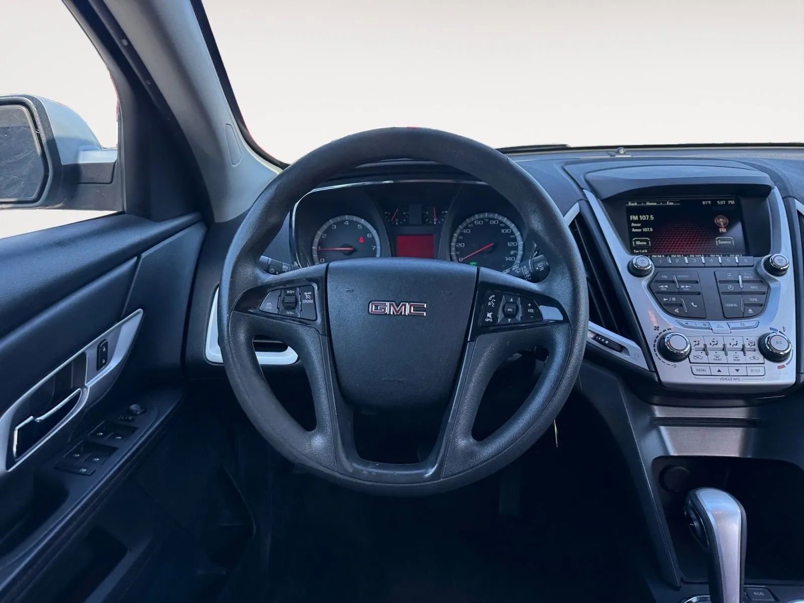 Used 2015 GMC Terrain SLE image 9