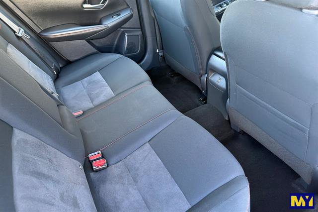Used 2025 Nissan Sentra SR FWD image 17