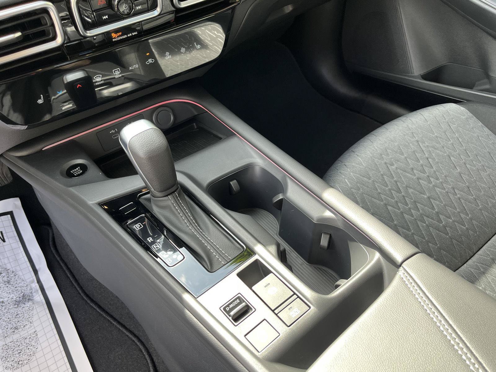 New 2026 Nissan Sentra SV w/ SV Convenience Package FWD image 30