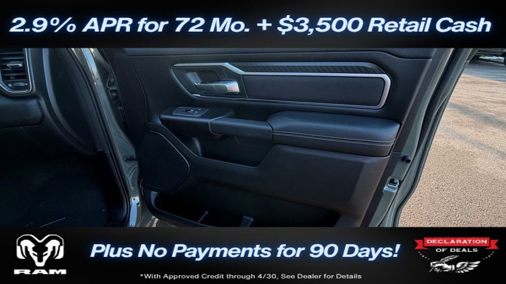 New 2026 RAM 1500 4x4 Crew Cab image 29