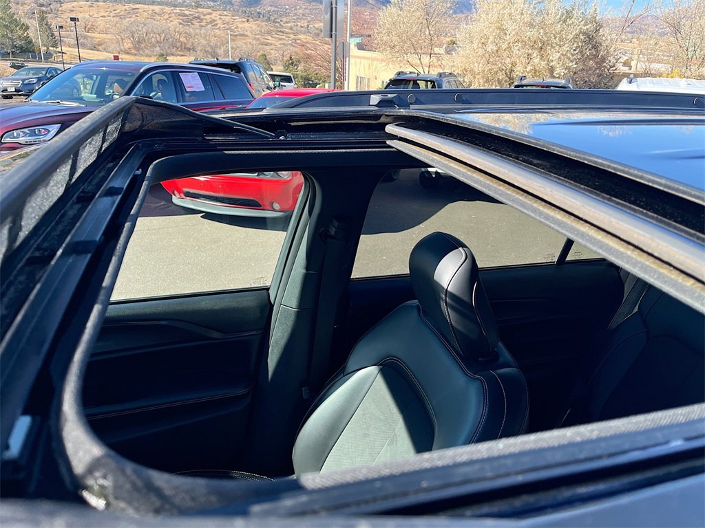 Used 2024 Jeep Grand Cherokee L Altitude image 21