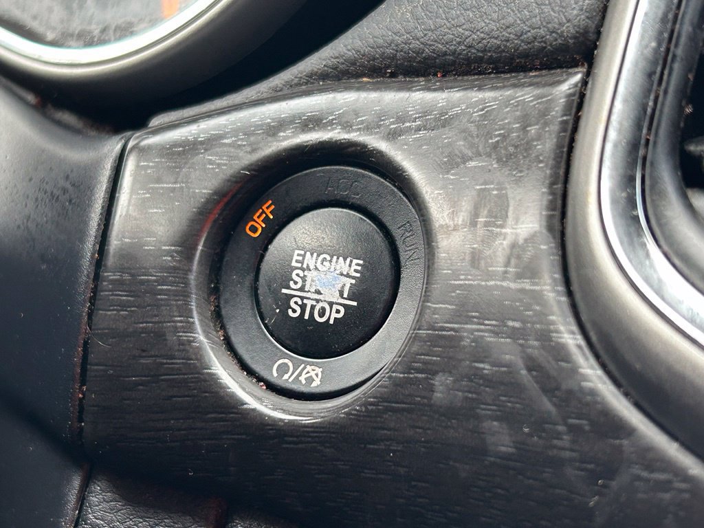 Used 2018 Jeep Grand Cherokee Altitude AWD/4WD image 38