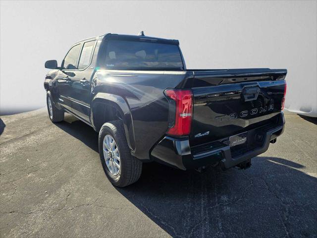 Used 2026 Toyota Tacoma SR5 AWD/4WD image 5