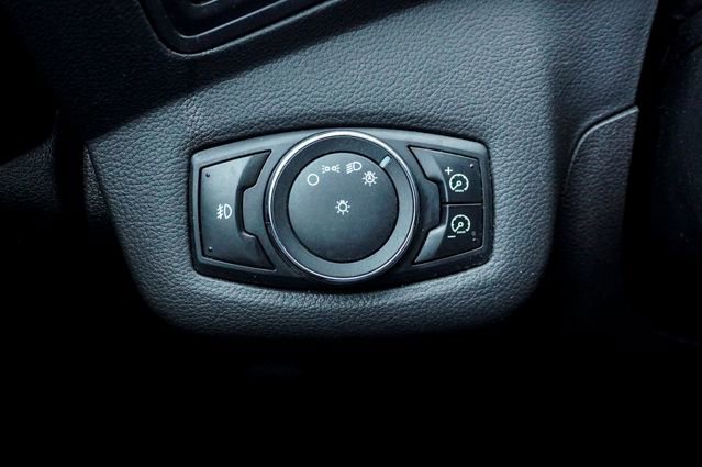 Used 2013 Ford Escape SE image 23