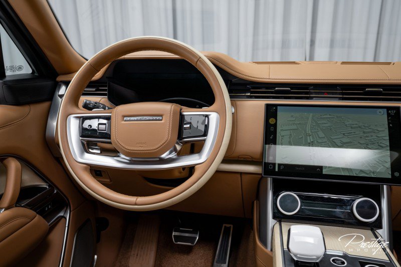 Used 2023 Land Rover Range Rover SV image 31