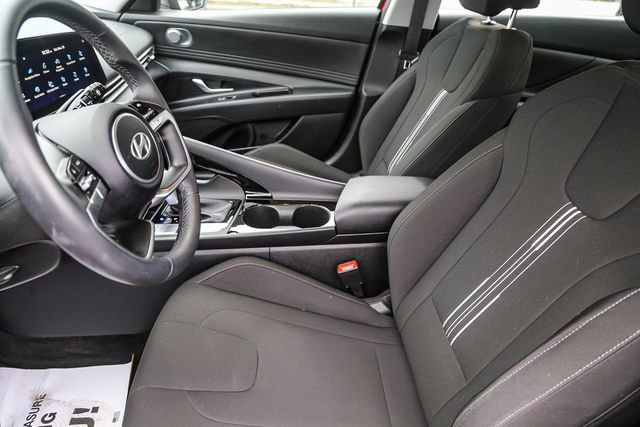 Certified 2024 Hyundai Elantra SEL w/ Convenience Package image 16