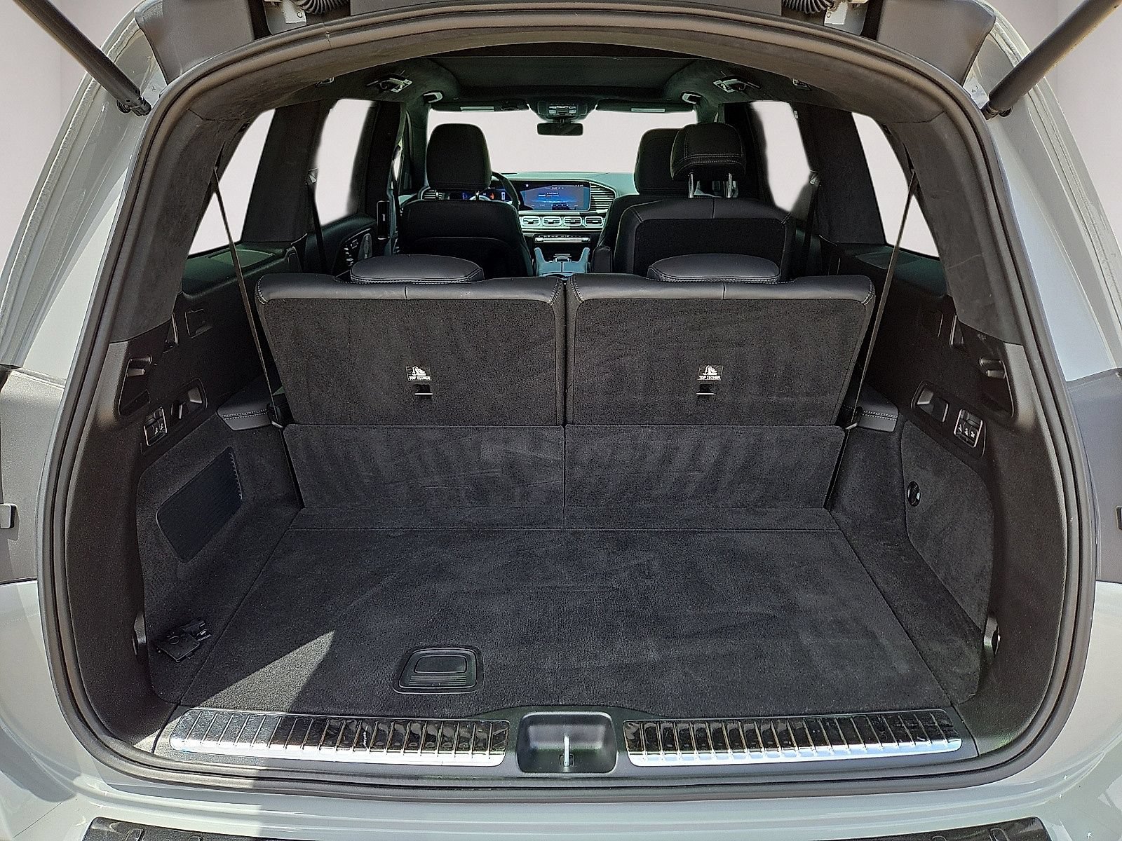 Used 2025 Mercedes-Benz GLS 63 AMG 4MATIC image 15