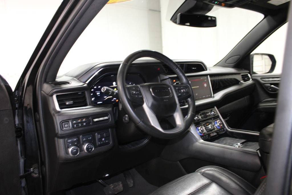 Used 2023 GMC Yukon Denali w/ Max Trailering Package image 17