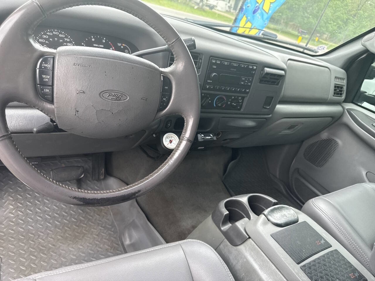 Used 2002 Ford F350 Lariat image 11