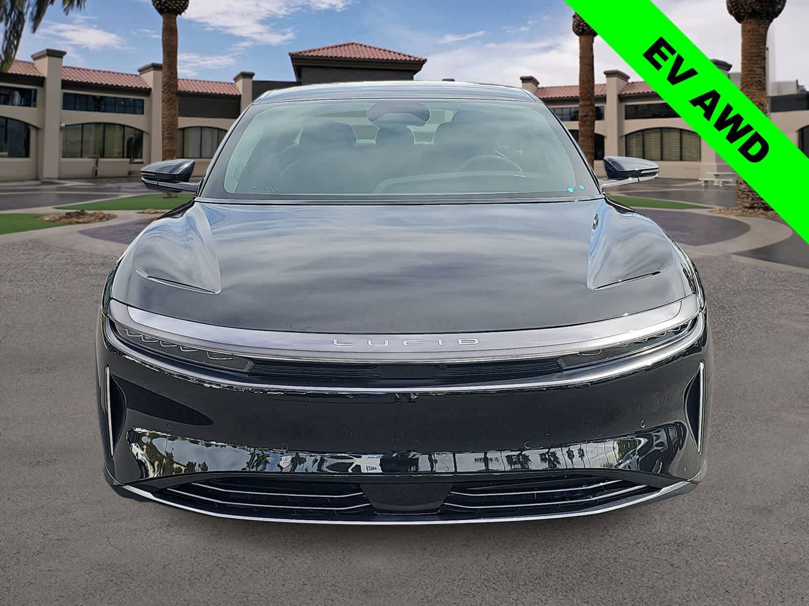 Used 2024 Lucid Air Touring image 3