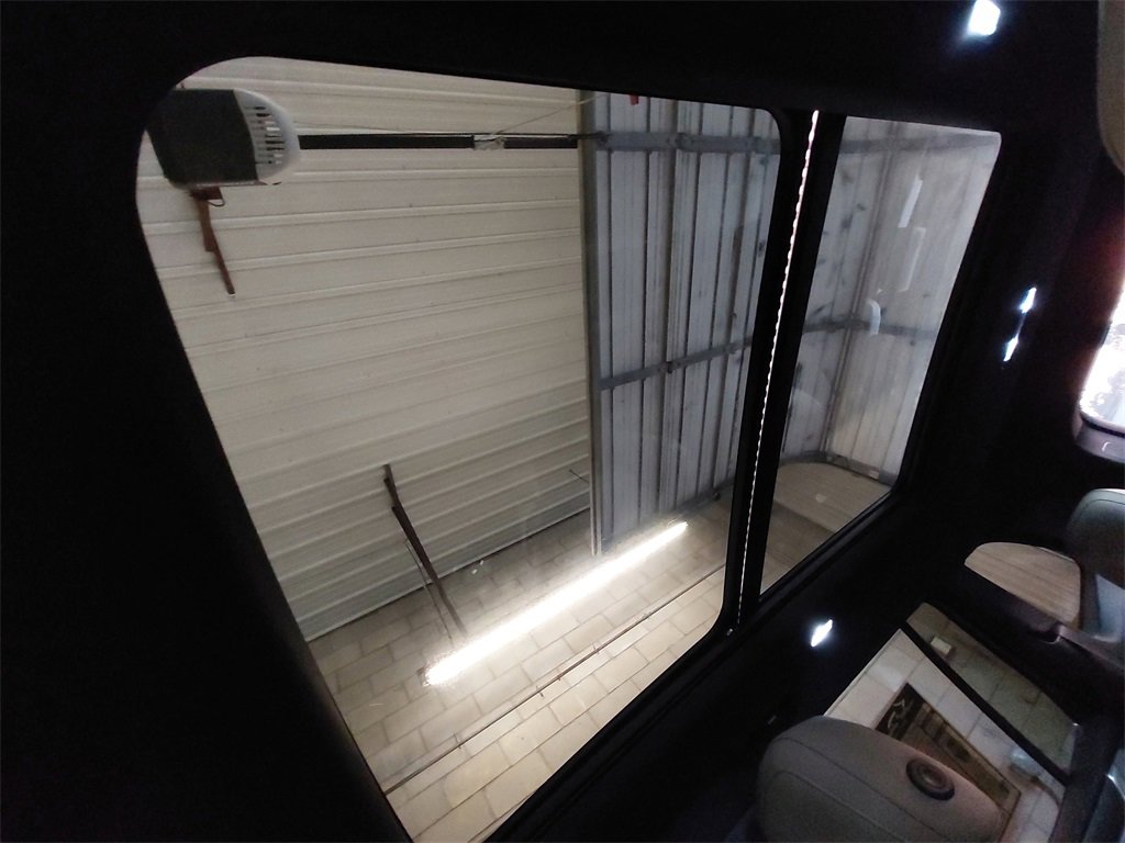 Used 2024 GMC Acadia Elevation image 26