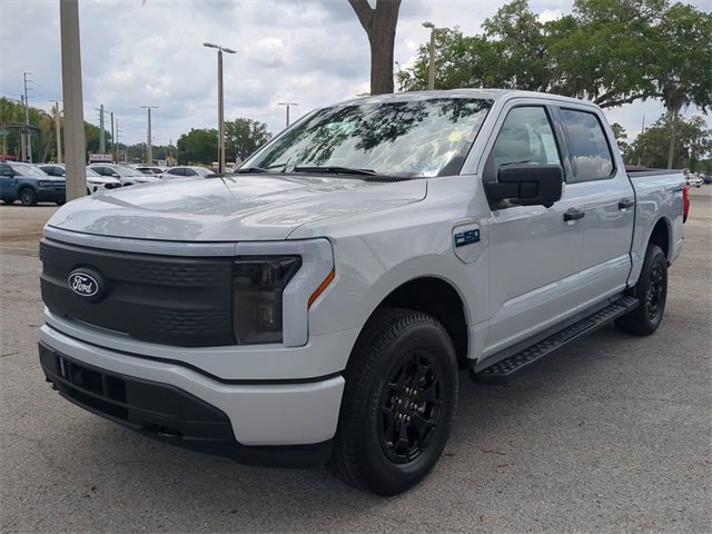 New 2025 Ford F150 Lightning XLT image 22