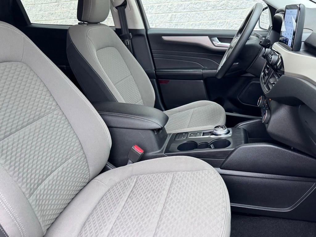 Certified 2021 Ford Escape SE AWD/4WD image 17