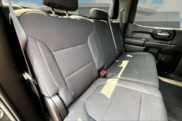 Used 2022 Chevrolet Silverado 1500 LT AWD/4WD image 27