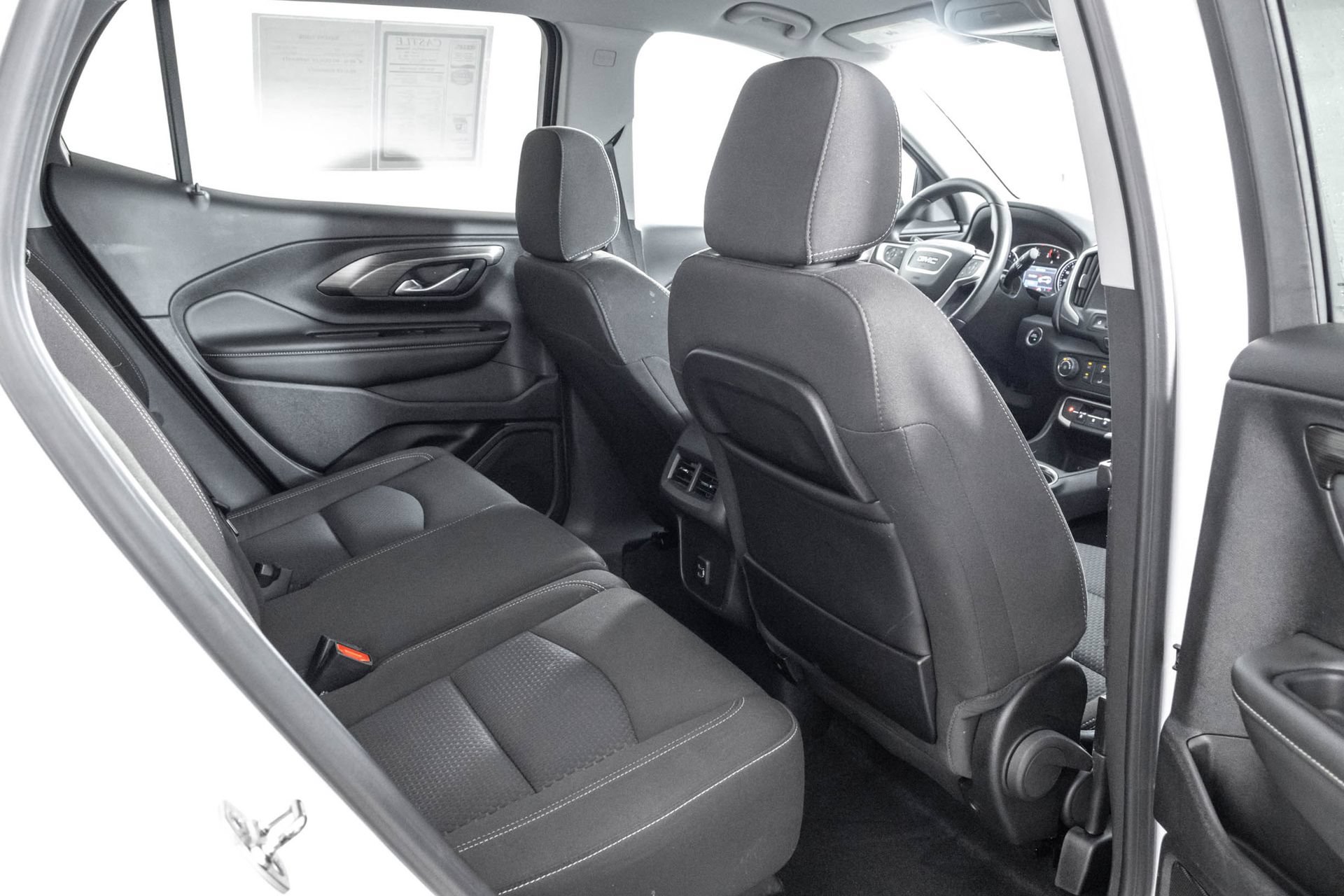 Used 2024 GMC Terrain SLE AWD/4WD image 37