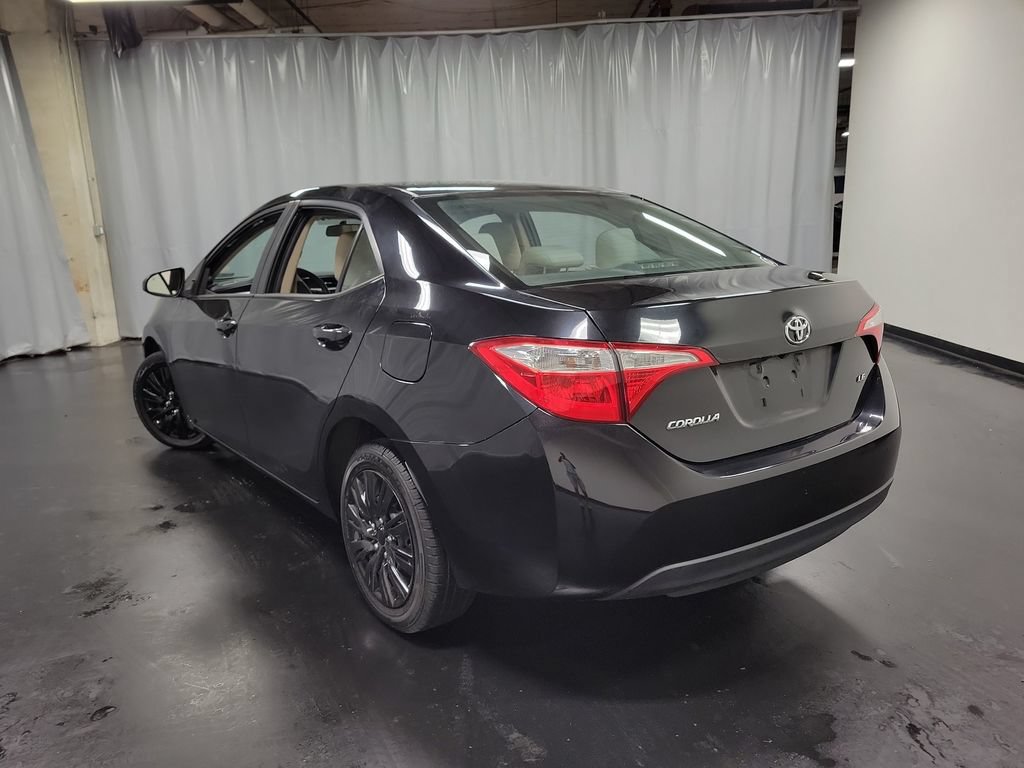Used 2016 Toyota Corolla LE FWD image 6