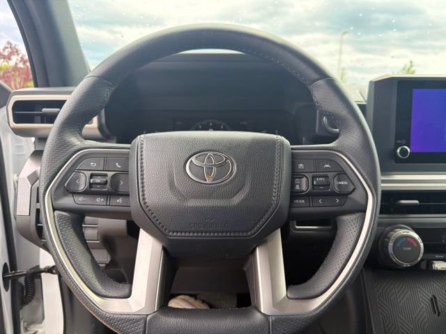 Used 2026 Toyota 4Runner SR5 AWD/4WD image 39