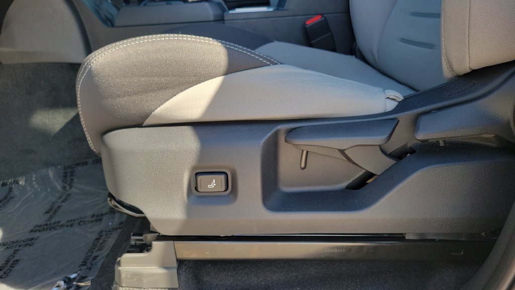 Certified 2025 Toyota Tacoma TRD Sport AWD/4WD image 16