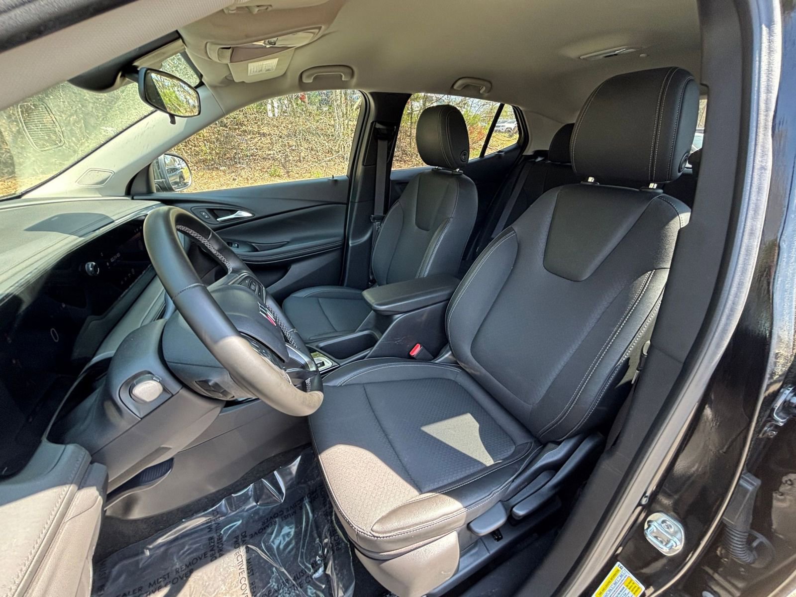 Used 2025 Buick Encore GX Preferred image 37