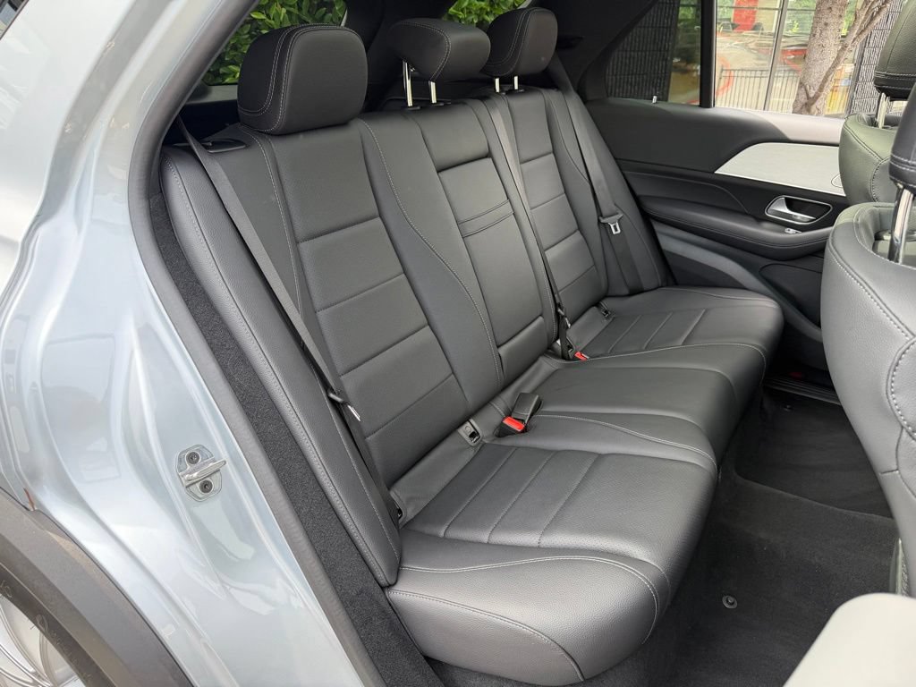 Used 2025 Mercedes-Benz GLE 350 4MATIC image 35