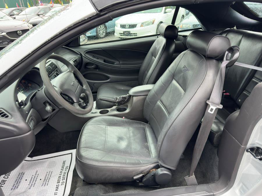 Used 2003 Ford Mustang Premium RWD image 11