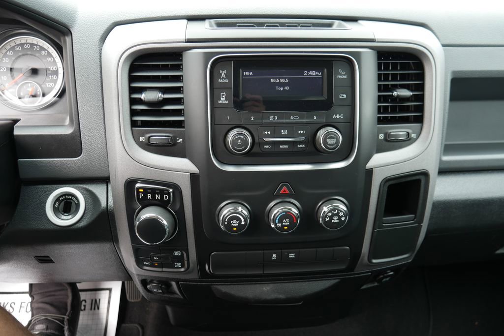 Used 2017 RAM 1500 Express AWD/4WD image 16