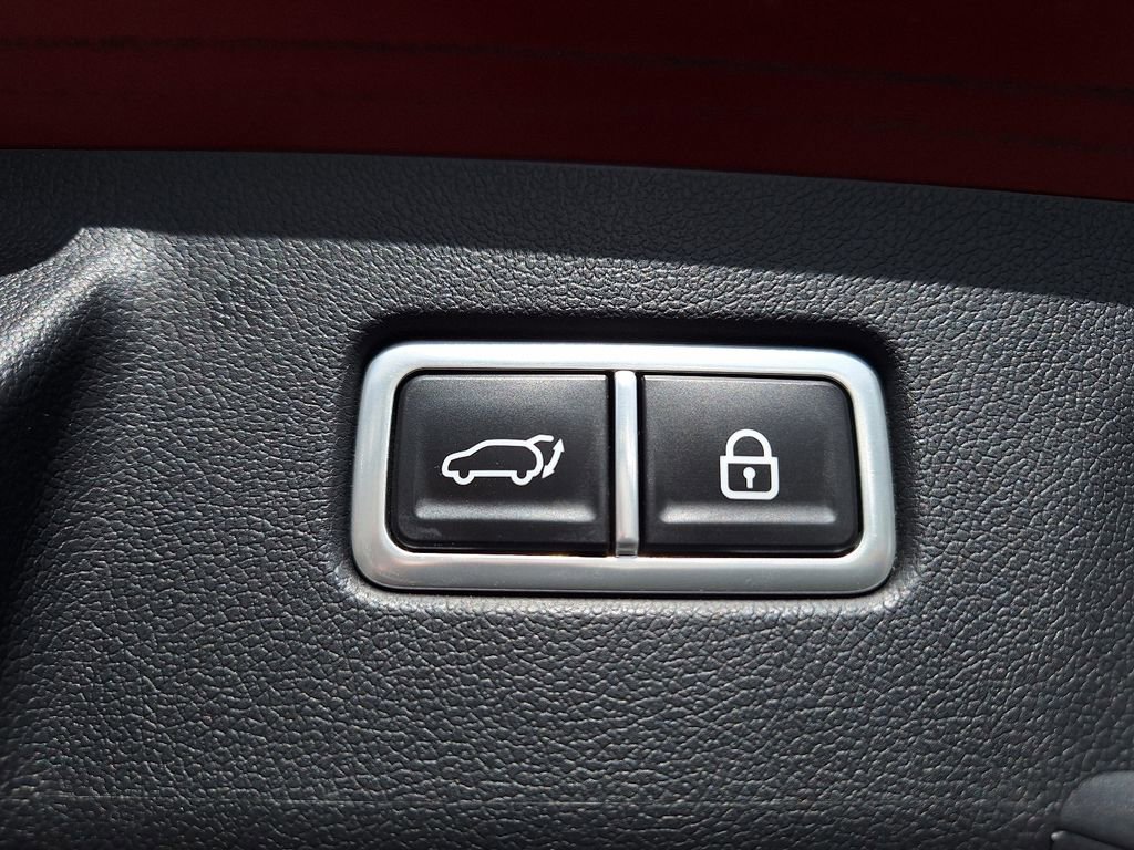 Used 2023 Kia Sorento SX image 30