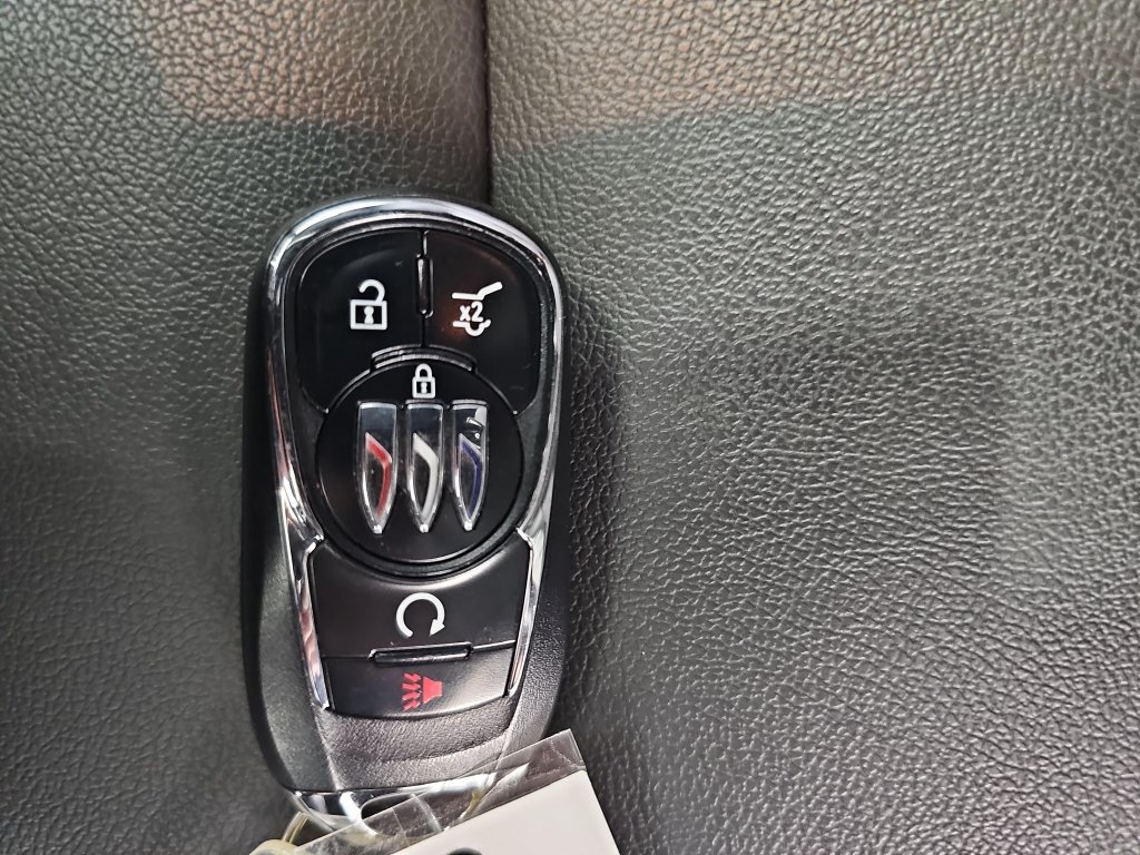 Used 2024 Buick Envista Sport Touring w/ Convenience I Package FWD image 42