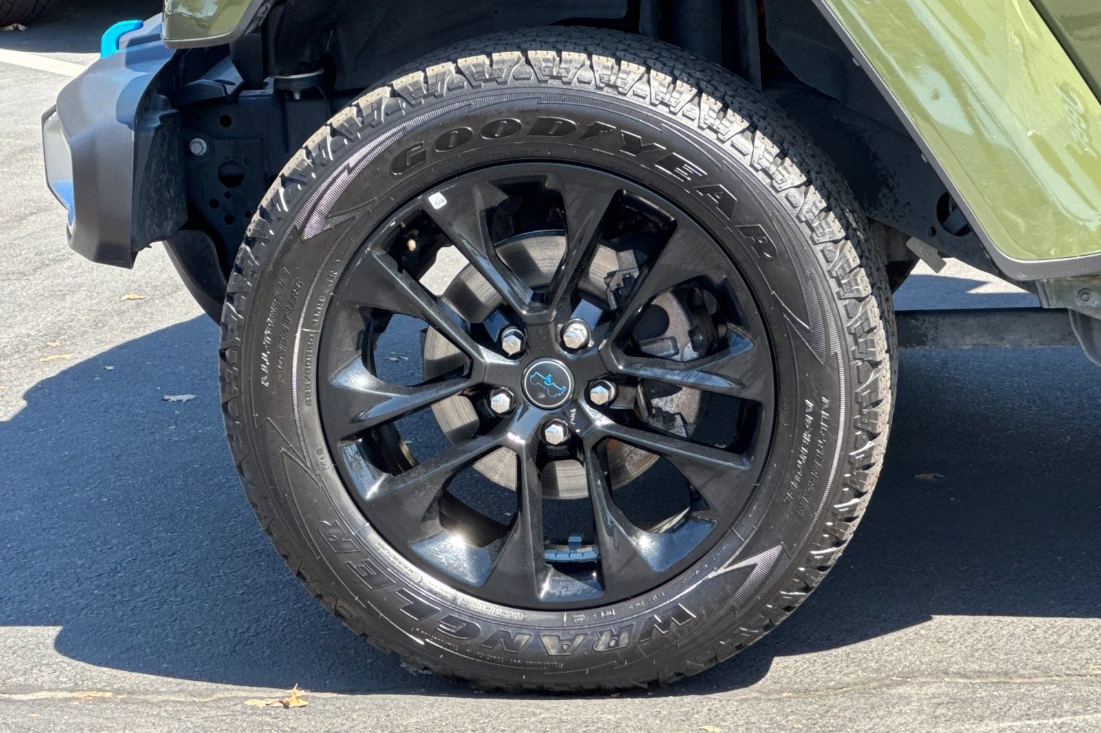 Used 2024 Jeep Wrangler Unlimited Sahara AWD/4WD image 31