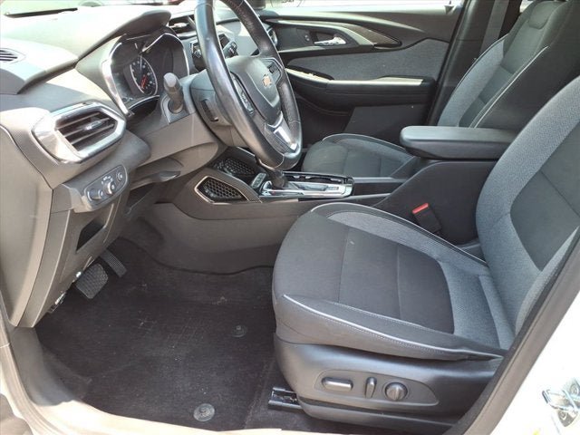 Used 2023 Chevrolet TrailBlazer LT AWD/4WD image 8