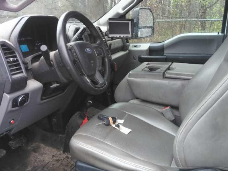 Used 2019 Ford F550 4x4 Regular Cab Super Duty image 6