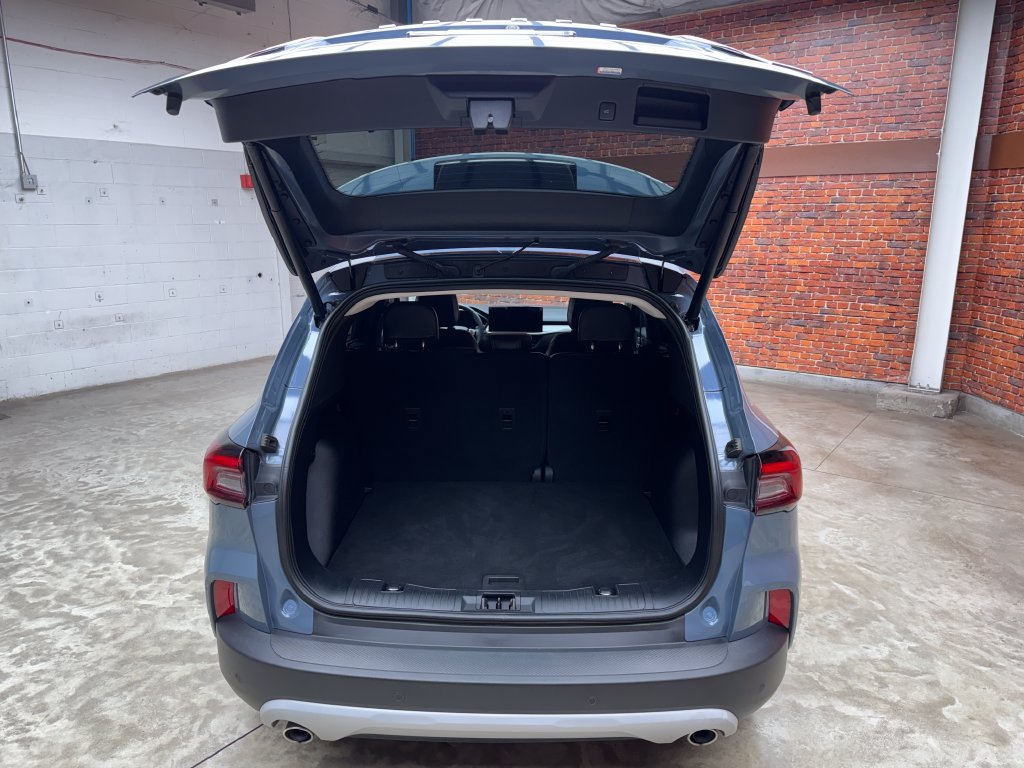 Certified 2023 Ford Escape SE FWD image 28