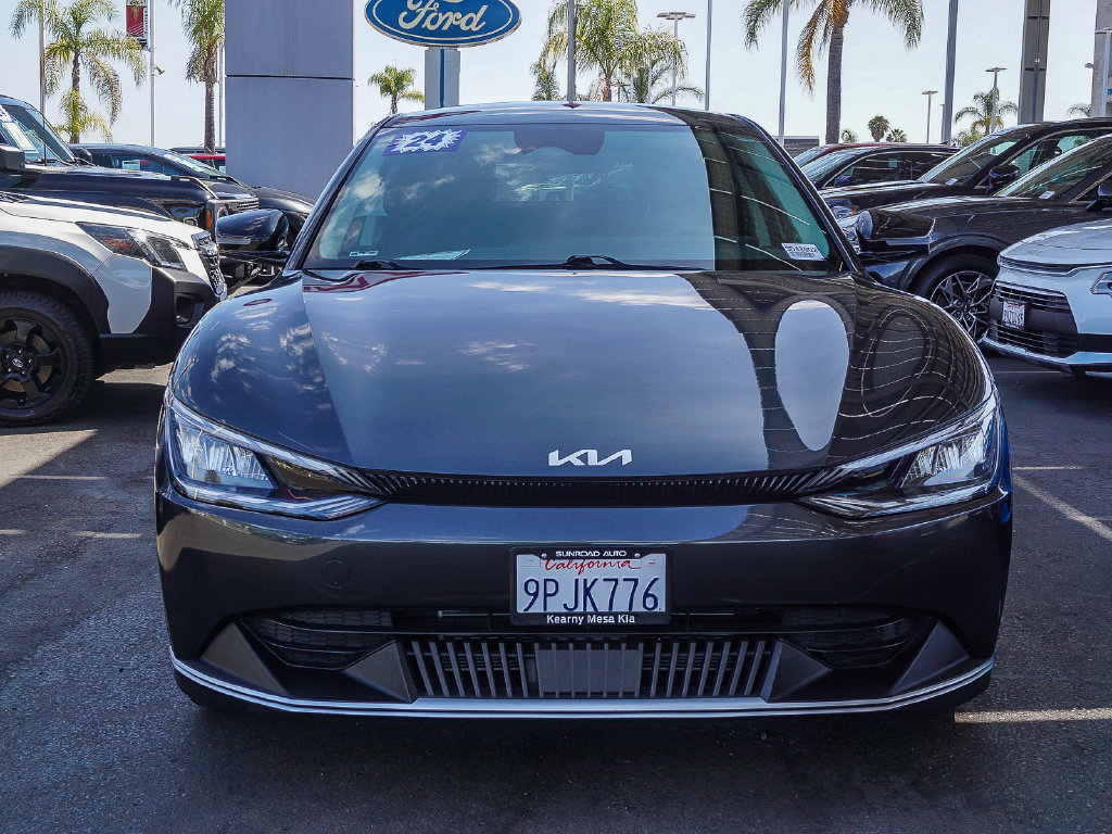 Certified 2024 Kia EV6 Light RWD image 2