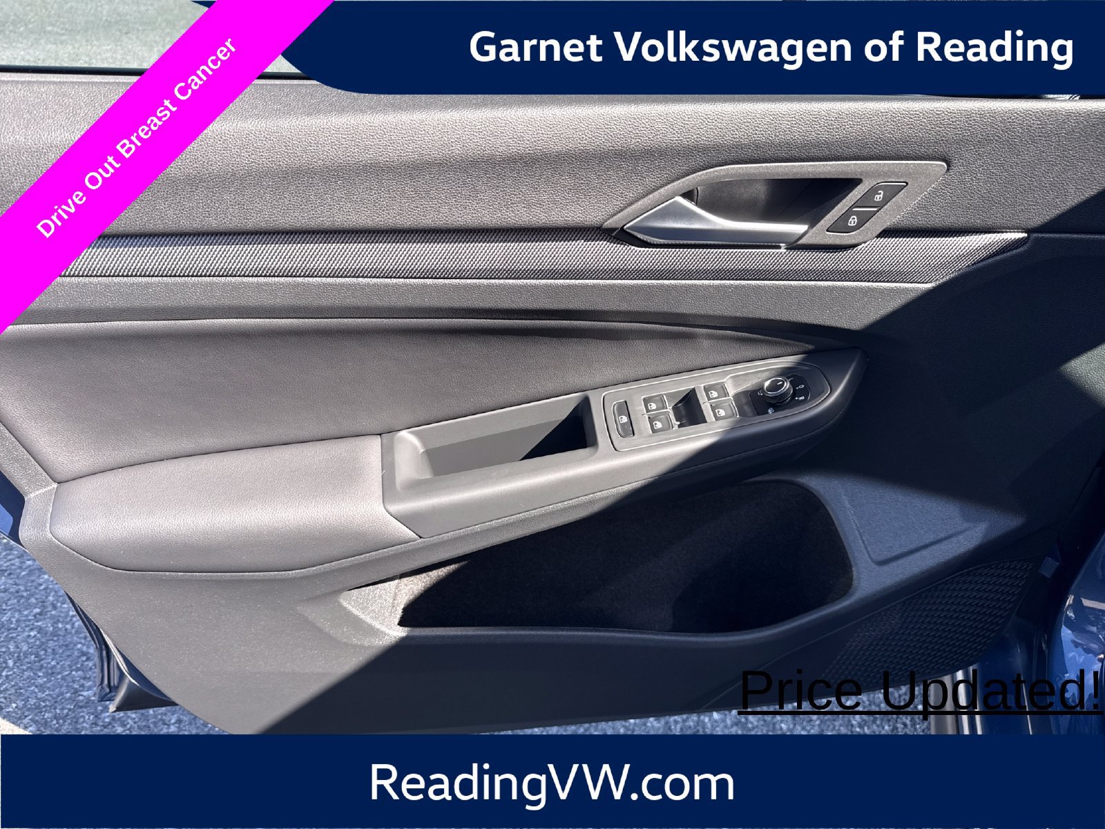 Used 2025 Volkswagen GTI SE FWD image 11