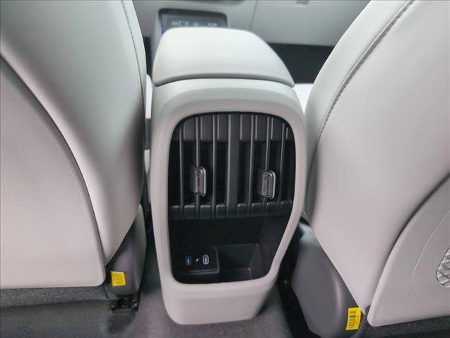 Used 2026 Hyundai Kona SEL Premium AWD/4WD image 17