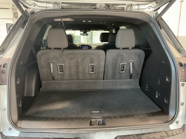 Used 2023 Chevrolet Traverse LT AWD/4WD image 37