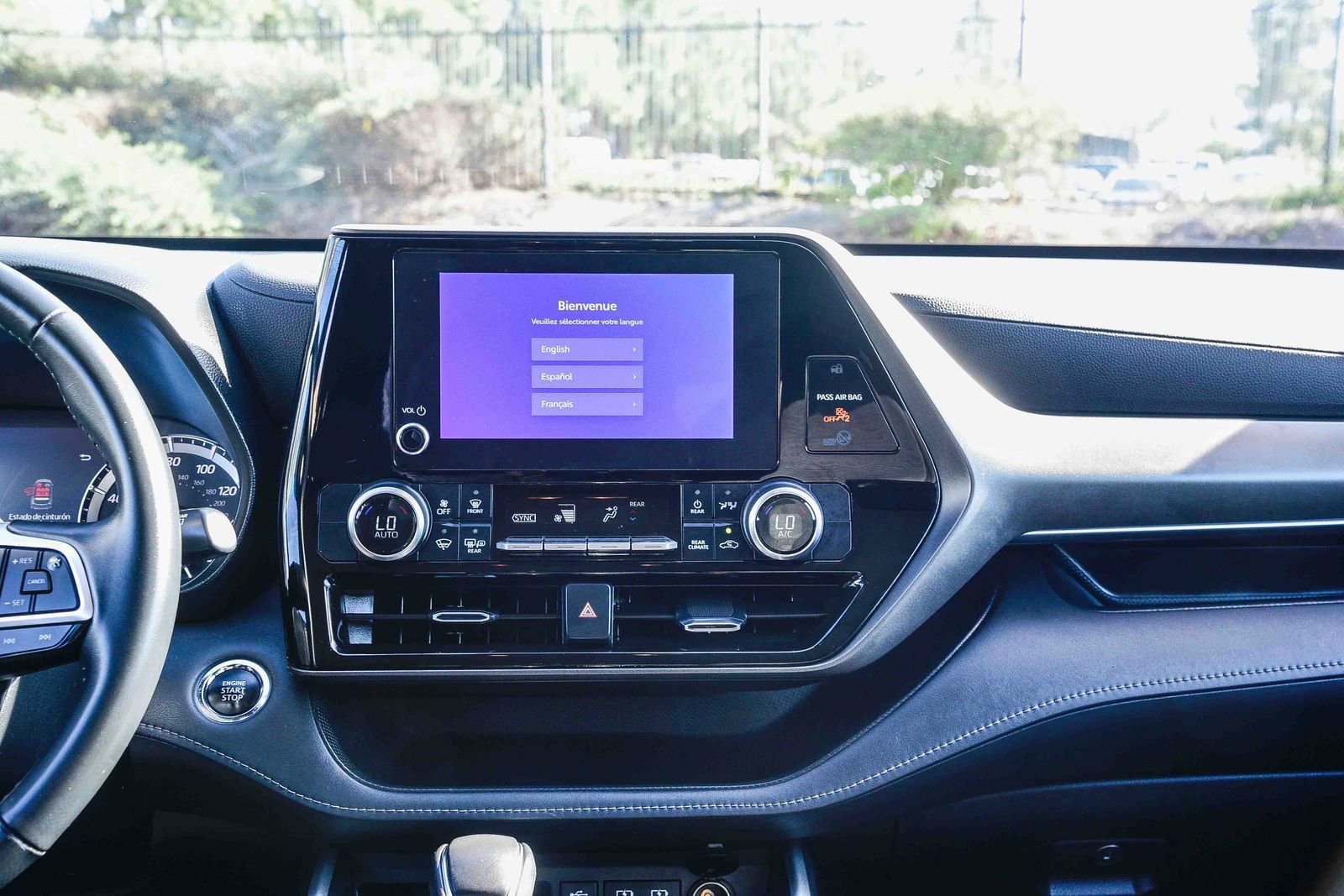 Certified 2023 Toyota Highlander LE image 16