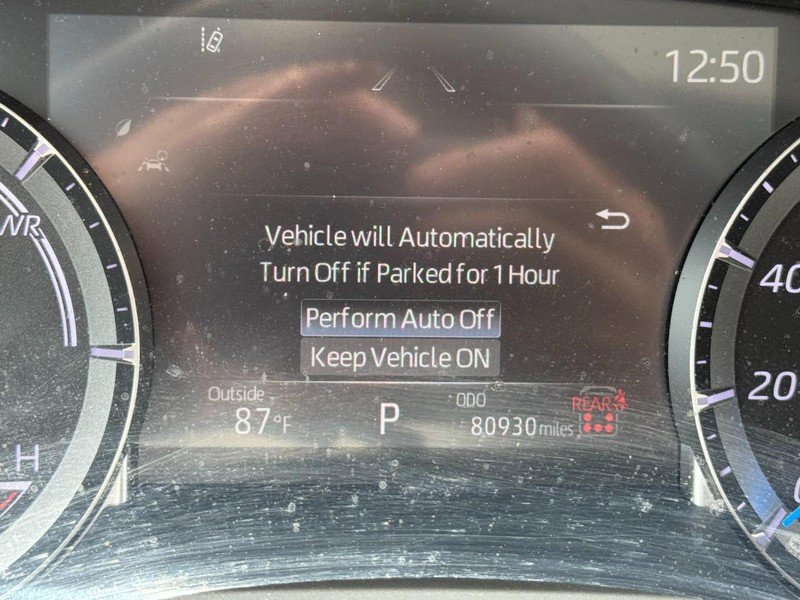 Used 2024 Toyota Highlander XLE AWD/4WD image 19