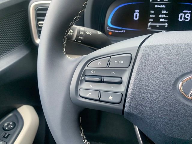 New 2026 Hyundai Venue SEL FWD image 19