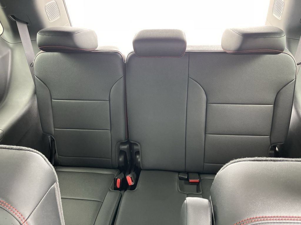 New 2026 Chevrolet Traverse RS w/ LPO, Floor Liner Package AWD/4WD image 24