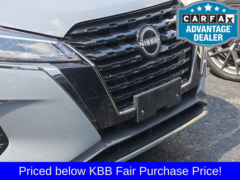 Used 2024 Nissan Kicks SR FWD image 3